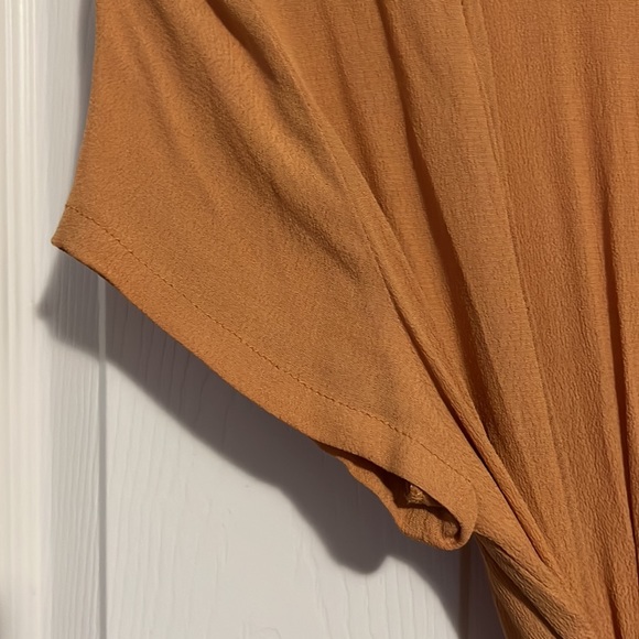 VICI DOLLA WRAP DRESS - Picture 5 of 7